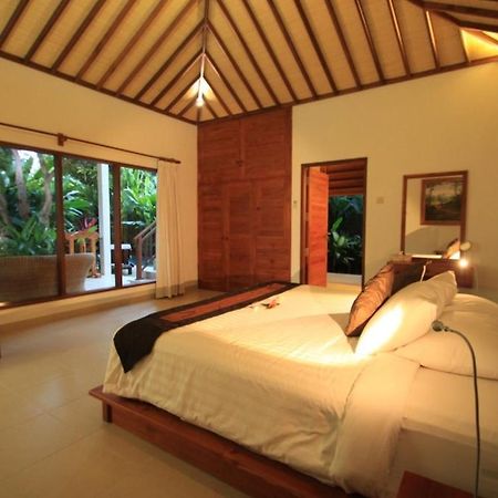 Villa Sutra Pemuteran Екстериор снимка